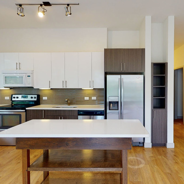 Fuse Cambridge Apartments - fully-equipped kitchen with island