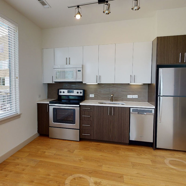 Fuse Cambridge Apartments - fully-equipped kitchen